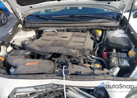 2017 Subaru Outback 3.6R Limited из США, поврежденный, VIN 4S4BSENC8H3202965